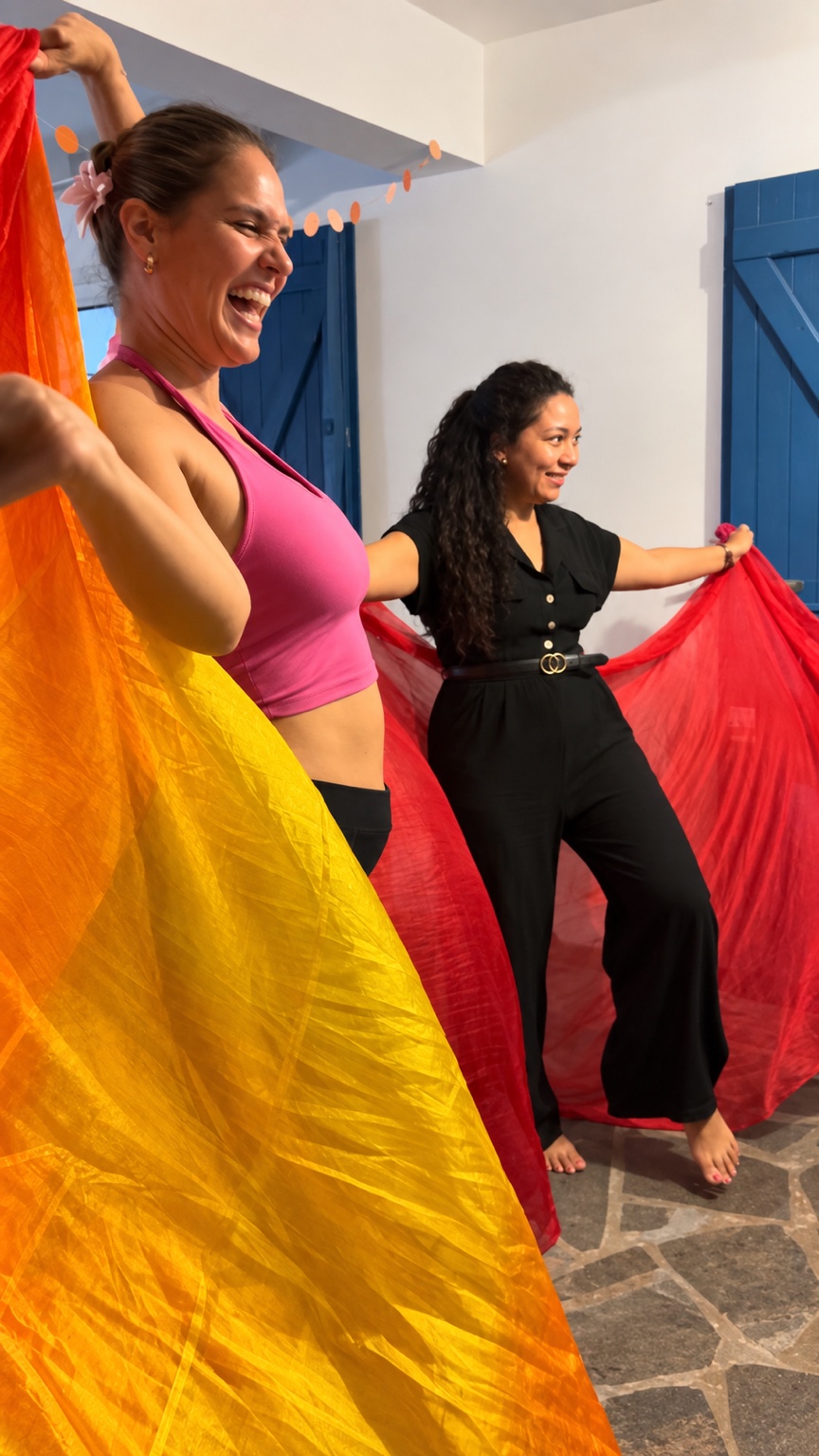 Initiation à la danse orientale entre amies avec les voiles